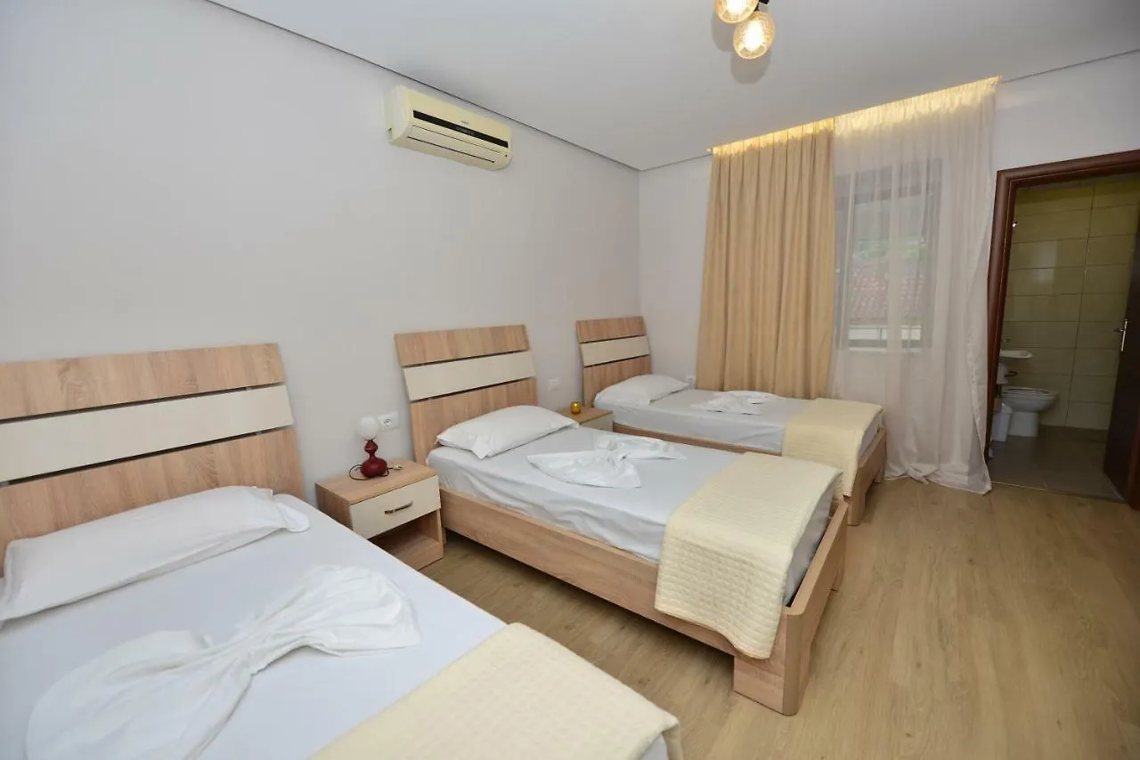 Vila Culli Permet 0*,  Albania